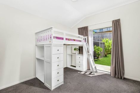 Photo of property in 30 Ipukarea Street, Weymouth, Auckland, 2103