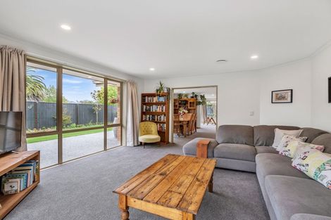 Photo of property in 36 Sovereign Gardens, Halswell, Christchurch, 8025