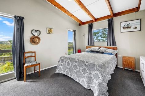 Photo of property in 28a Te Moau Avenue, Parakai, 0830