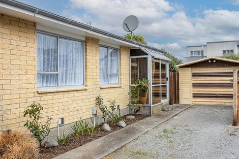 Photo of property in 18b Kuaka Crescent, Bromley, Christchurch, 8062