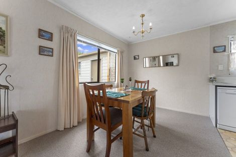 Photo of property in 11 Ferndale Place, Feilding, 4702