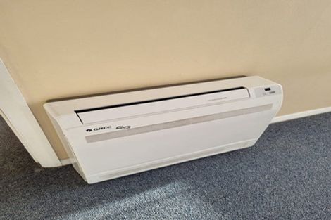 Photo of property in 12a Maraval Crescent, Grenada Village, Wellington, 6037