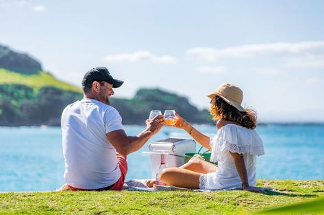 Photo of property in 39 Marine Parade, Mount Maunganui, 3116