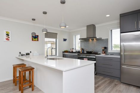 Photo of property in 27 Mortlake Heights, Pyes Pa, Tauranga, 3112