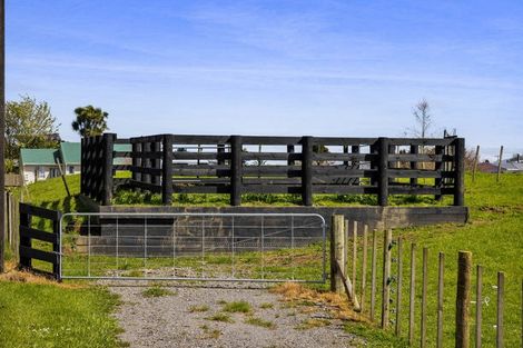 Photo of property in 2 Tayler Street, Eltham, 4322