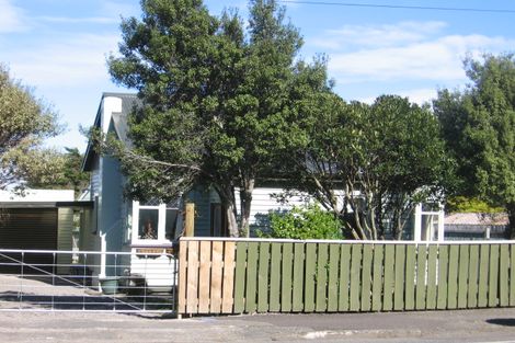 Photo of property in 126 Fitzherbert Street, Featherston, 5710