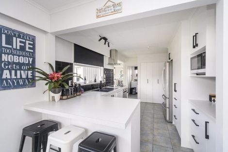 Photo of property in 30 Slacks Road, Awapuni, Palmerston North, 4412