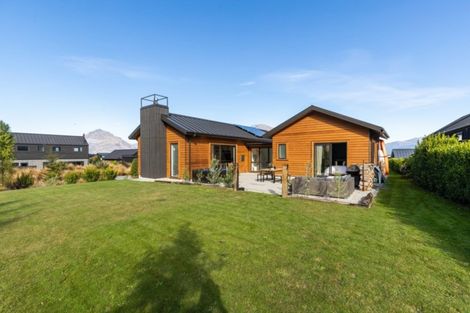 Photo of property in 1 Hovingham Court, Jacks Point, Queenstown, 9371