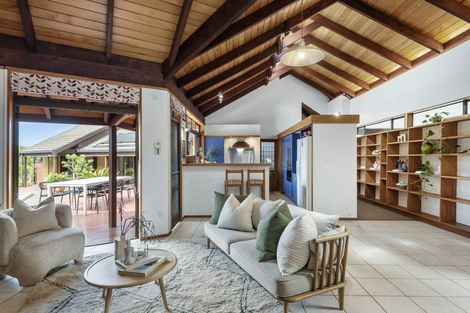 Photo of property in 106 Kowhai Road, Campbells Bay, Auckland, 0630