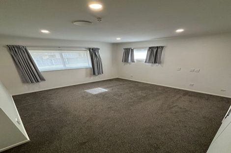 Photo of property in 1/5 Strid Road, Te Atatu South, Auckland, 0610