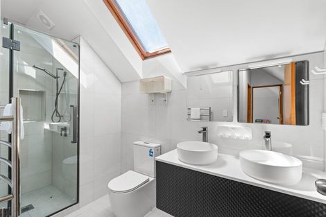 Photo of property in 71 Hamilton Avenue, Ilam, Christchurch, 8041