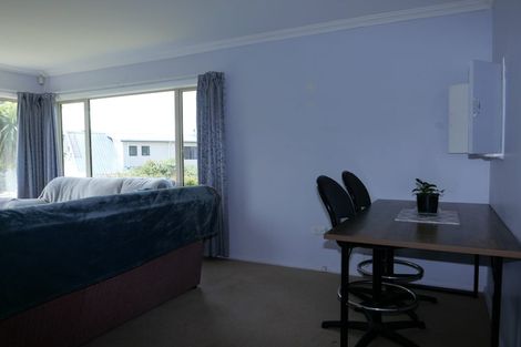 Photo of property in 3 Parakai Street, Paraparaumu, 5032
