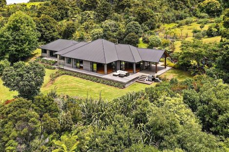 Photo of property in 99 Upper Whangateau Road, Big Omaha, Warkworth, 0985