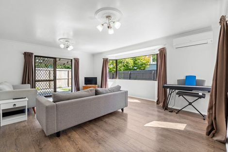 Photo of property in 3a Princes Street, Cambridge, 3434