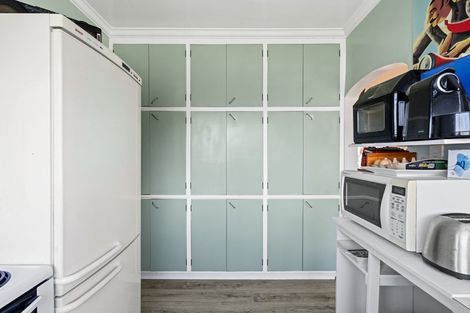 Photo of property in 1 Huia Street, Foxton Beach, Foxton, 4815