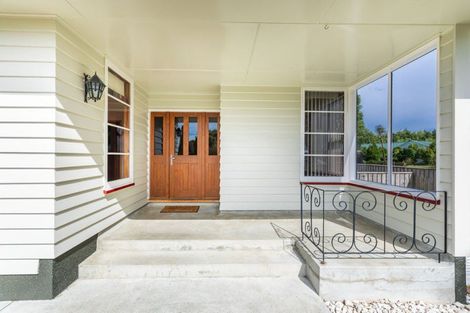 Photo of property in 27 Ruahine Street, Dannevirke, 4930