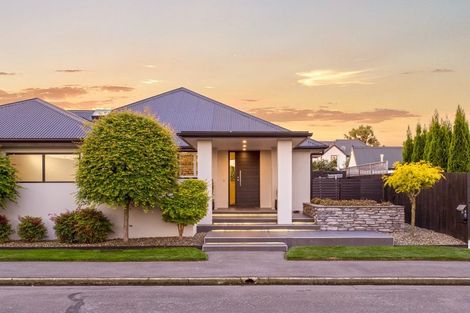 Photo of property in 10 Penhelig Place, Burnside, Christchurch, 8053