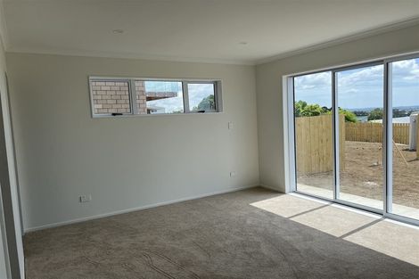 Photo of property in 85c Lake Panorama Drive, Henderson Valley, Auckland, 0614