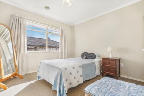 Photo of property in 5 Cate Road, Rototuna, Hamilton, 3210