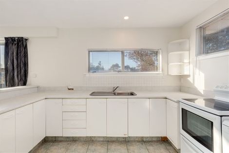 Photo of property in 6 Besant Place, Avondale, Christchurch, 8061