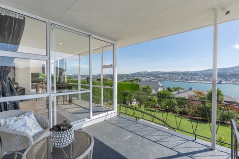 Photo of property in 103 Larnach Road, Vauxhall, Dunedin, 9013