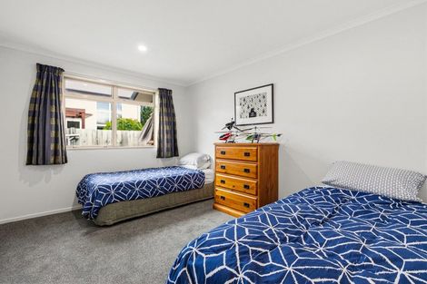 Photo of property in 33 Sylvan Street, Lake Hayes, Queenstown, 9304