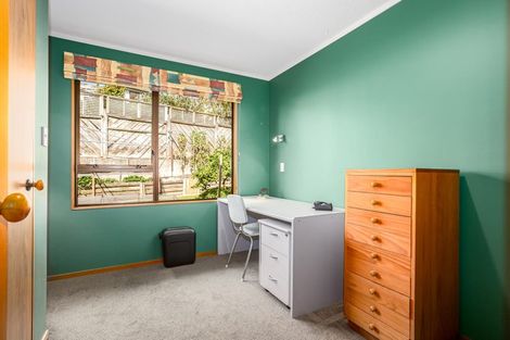 Photo of property in 12 Exploration Way, Whitby, Porirua, 5024