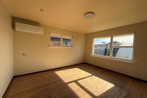 Photo of property in 1/320 Memorial Avenue, Burnside, Christchurch, 8053