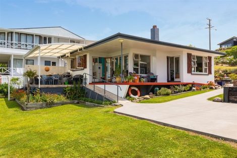 Photo of property in 81 Omokoroa Road, Omokoroa, 3114