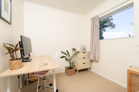 Photo of property in 3a Roberts Street, Tawa, Wellington, 5028