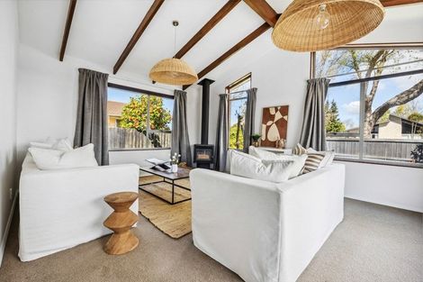 Photo of property in 5 Betula Place, Parklands, Christchurch, 8083