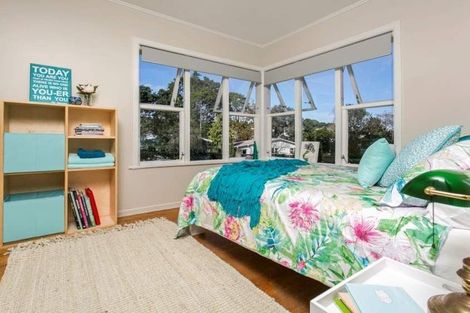 Photo of property in 10 Woodstock Road, Forrest Hill, Auckland, 0620