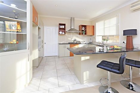 Photo of property in 69 Middlefield Drive, East Tamaki Heights, Auckland, 2016