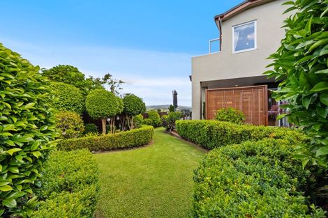 Photo of property in 3 Pounamu Place, Shelly Park, Auckland, 2014