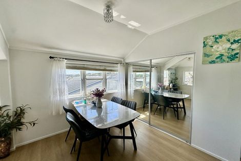 Photo of property in 1/27 Rosedale Road, Pinehill, Auckland, 0632