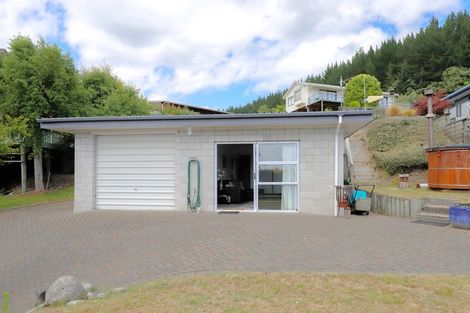 Photo of property in 13 Herea Avenue, Motuoapa, 3382