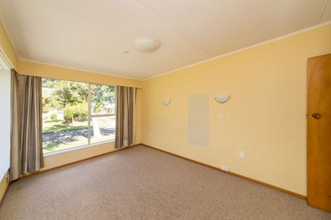 Photo of property in 23 Raglan Avenue, Cloverlea, Palmerston North, 4412