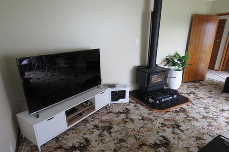 Photo of property in 90 Queen Street, Westport, 7825