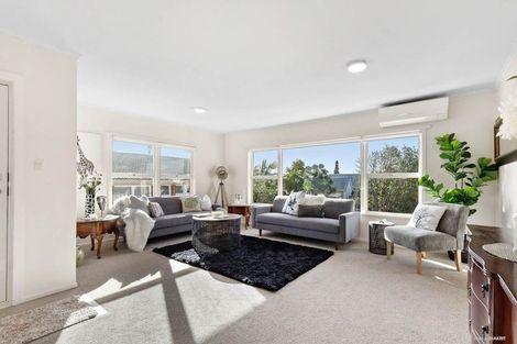 Photo of property in 1/342 Lake Road, Hauraki, Auckland, 0622