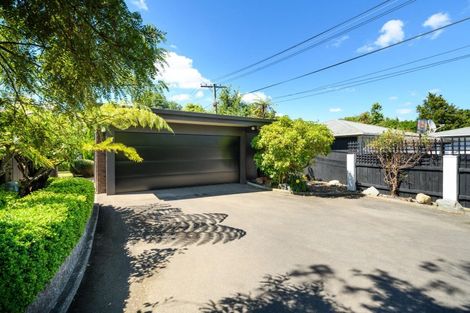 Photo of property in 564 Featherston Street, Roslyn, Palmerston North, 4414