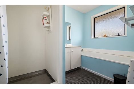 Photo of property in 2/50 Valecrest Avenue, Parklands, Christchurch, 8083