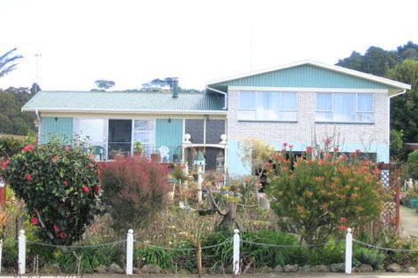Photo of property in 35 Fairway Drive, Te Kamo, Whangarei, 0112