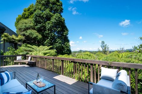 Photo of property in 1034 Scenic Drive North, Swanson, Auckland, 0816