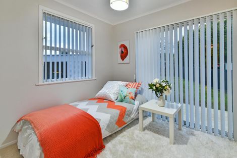 Photo of property in 120 Coronation Road, Mangere Bridge, Auckland, 2022