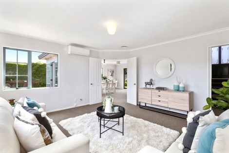 Photo of property in 128 Woodman Drive, Tawa, Wellington, 5028