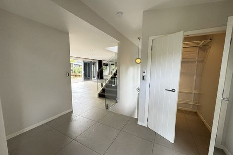 Photo of property in 2/6 Sandford Street, Campbells Bay, Auckland, 0630