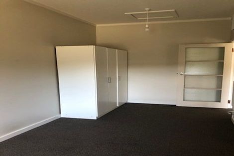 Photo of property in 124 Curtis Street, Northland, Wellington, 6012
