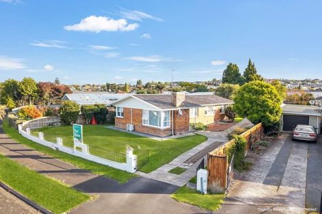 Photo of property in 11 Leong Avenue, Dinsdale, Hamilton, 3204