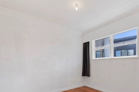 Photo of property in 83 Matipo Road, Mairangi Bay, Auckland, 0630