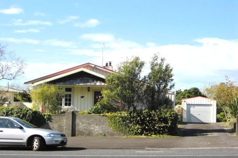 Photo of property in 83 Mangorei Road, Strandon, New Plymouth, 4312
